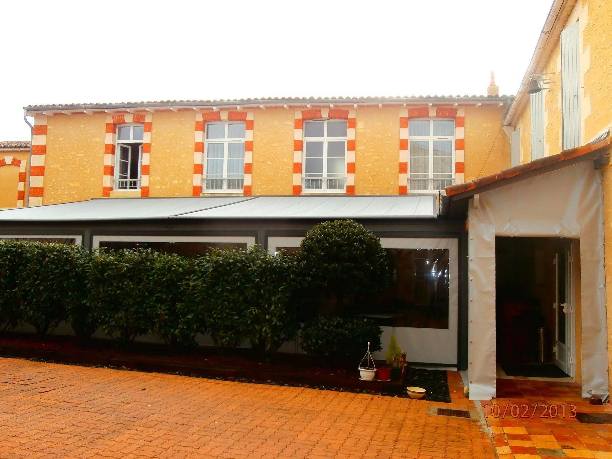Cit'Hotel Le Commerce Saujon Exteriér fotografie